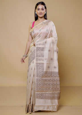 Cream Tussar Silk Saree With Blouse Piece