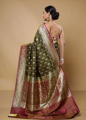 Black Tanchoi Silk Saree With Blouse Piece