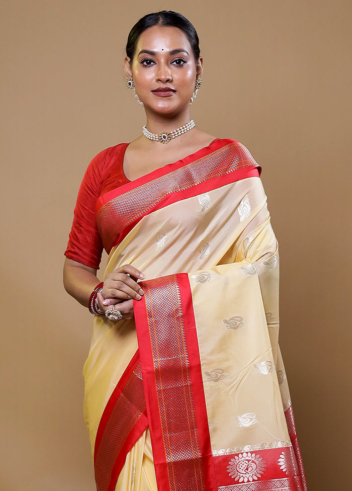 Cream Kanjivaram Silk Saree With Blouse Piece