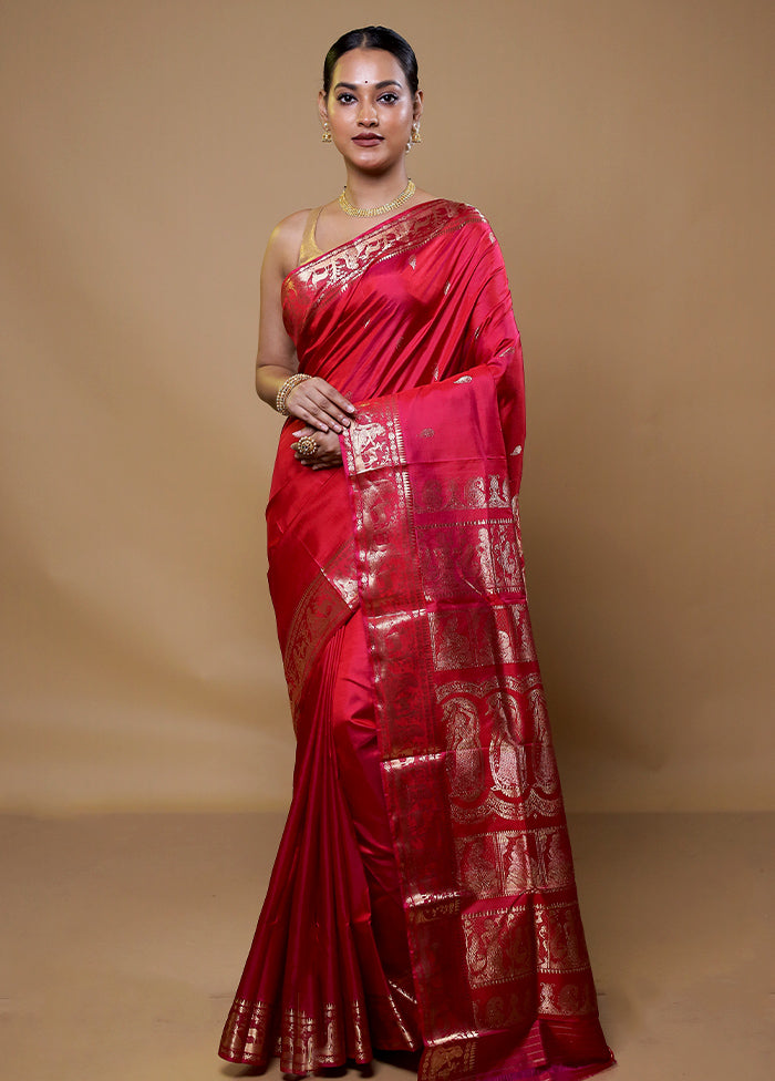 Maroon Handloom Baluchari Pure Silk Saree With Blouse Piece