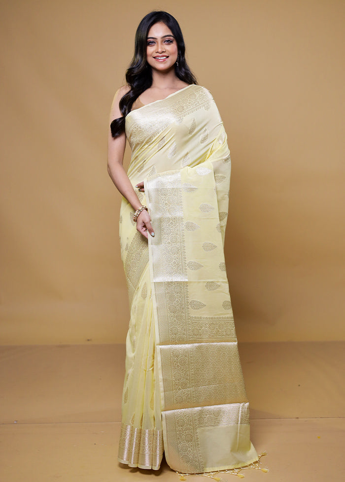 Yellow Cotton Saree With Blouse Piece