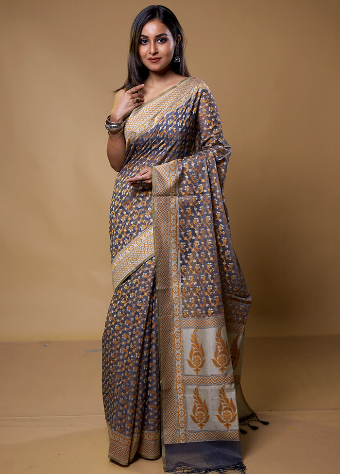 Grey Kora Silk Saree With Blouse Piece