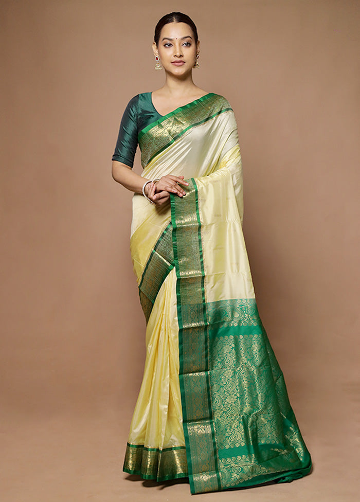 Yellow Kanjivaram Silk Saree With Blouse Piece