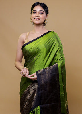 Green Handloom Kanchipuram Pure Silk Saree With Blouse Piece