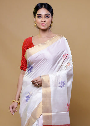 White Handloom Kanjivaram Pure Silk Saree With Blouse Piece