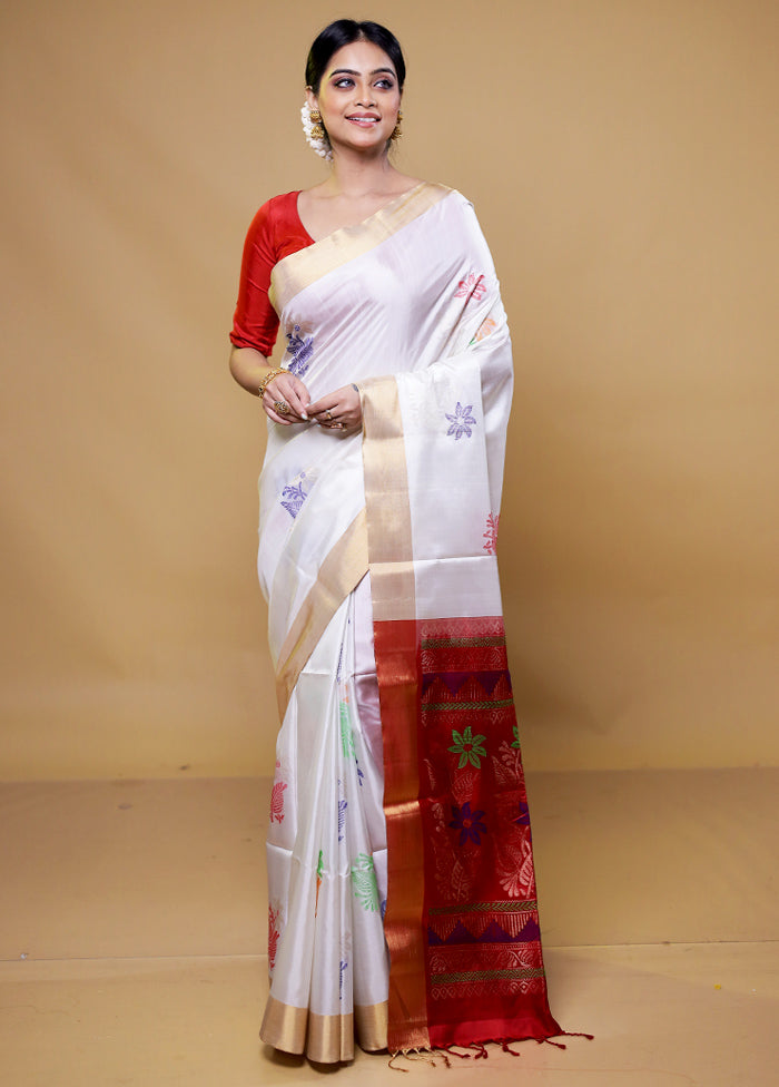 White Handloom Kanjivaram Pure Silk Saree With Blouse Piece