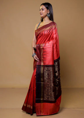 Red Handloom Tussar Pure Silk Saree With Blouse Piece