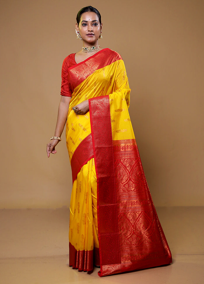 Yellow Kanjivaram Silk Saree With Blouse Piece