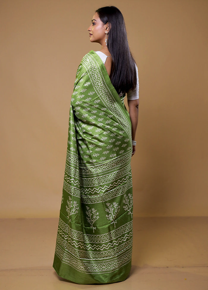 Green Dupion Silk Saree With Blouse Piece