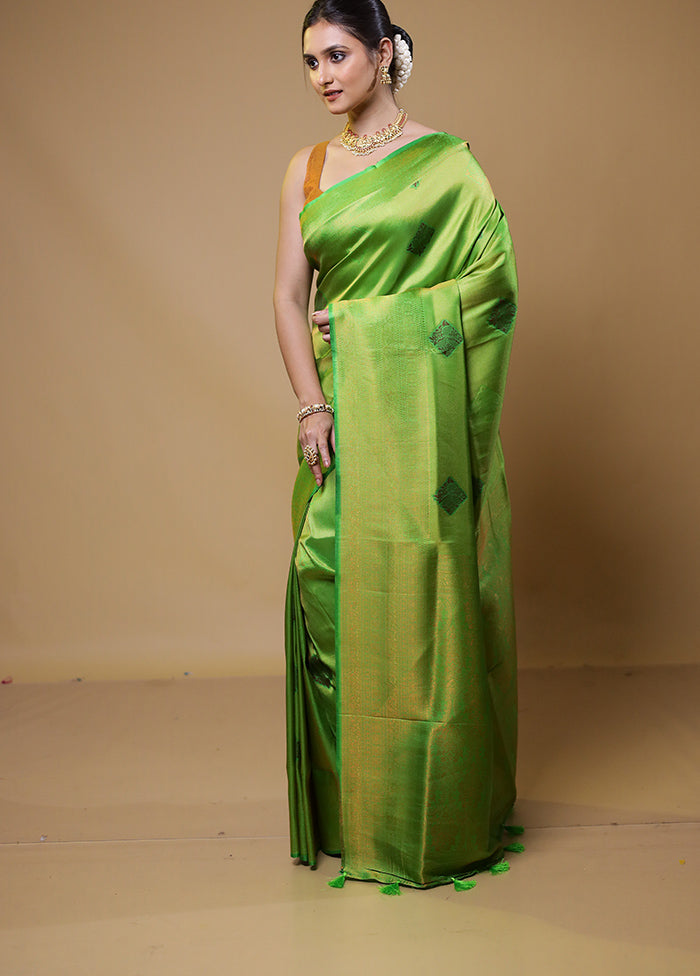 Green Dupion Silk Saree With Blouse Piece