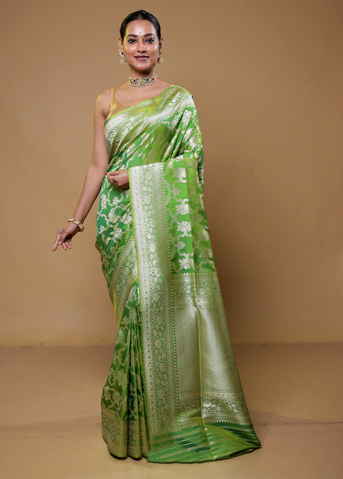 Green Uppada Silk Saree With Blouse Piece