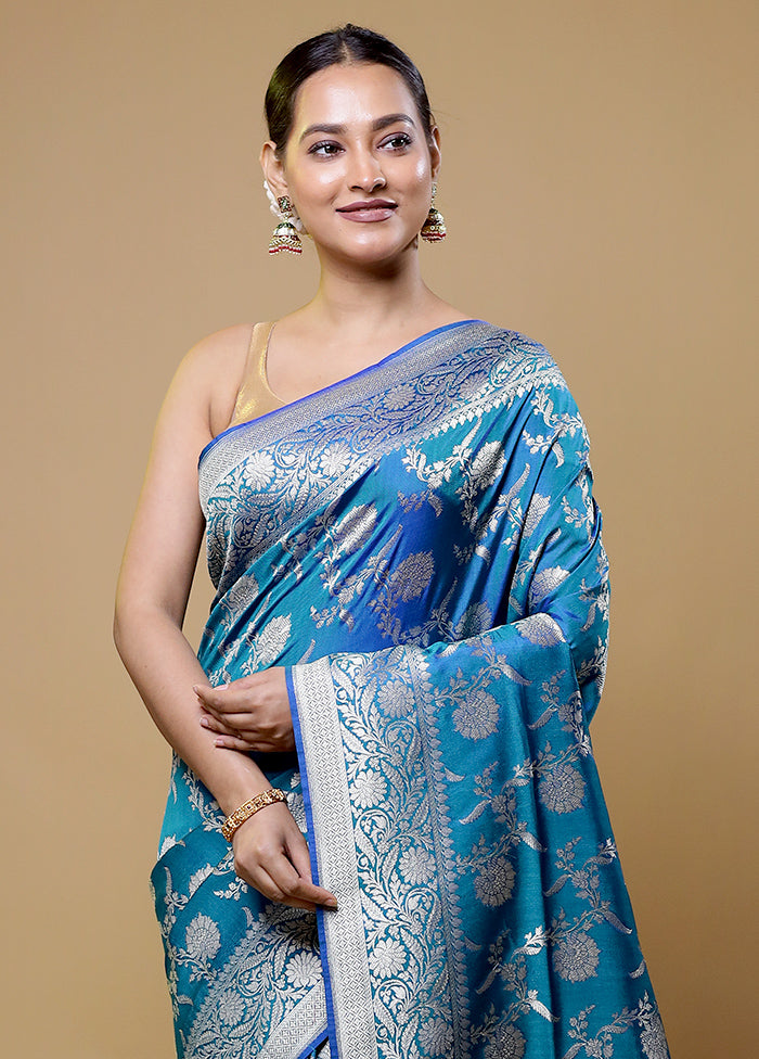 Blue Uppada Silk Saree With Blouse Piece