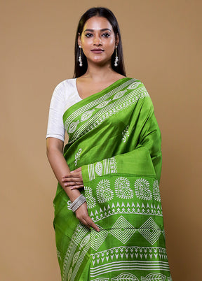 Green Printed Pure Silk Saree Without Blouse Piece