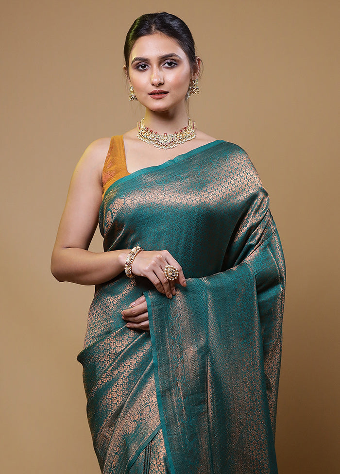 Green Dupion Silk Saree With Blouse Piece