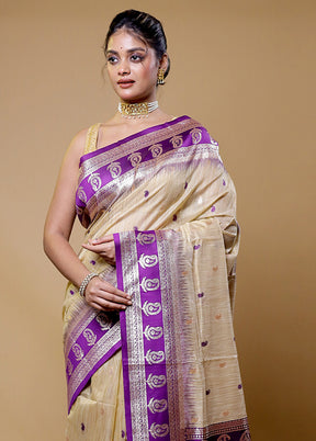 Cream Tussar Silk Saree With Blouse Piece