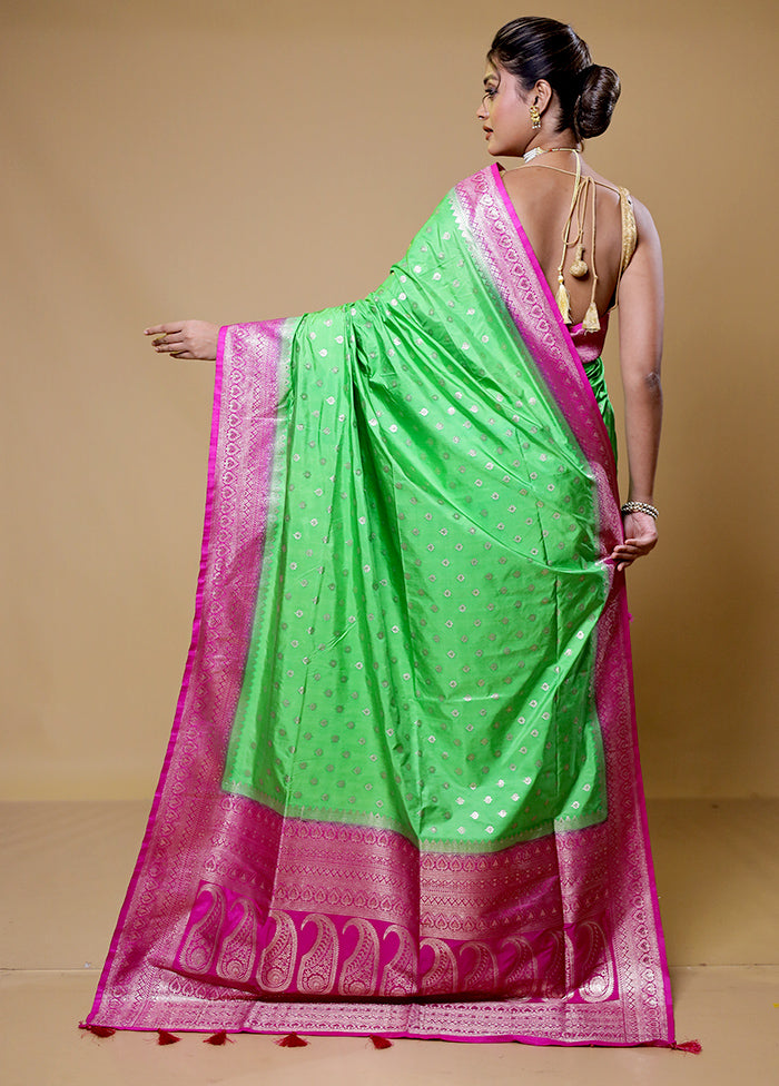 Green Dupion Silk Saree With Blouse Piece