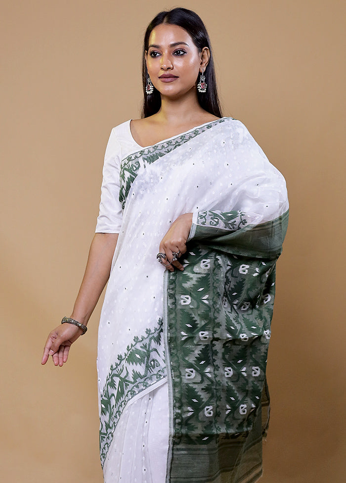 White Tant Jamdani Saree Without Blouse Piece