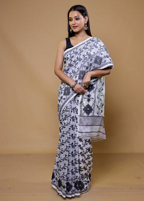 Grey Tant Jamdani Saree Without Blouse Piece