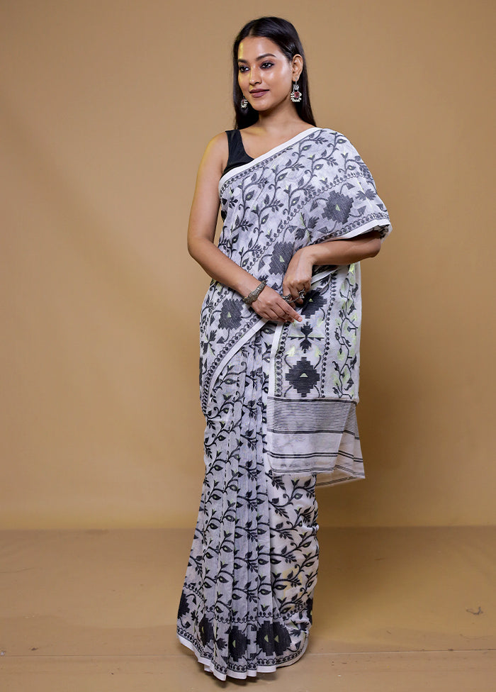 Grey Tant Jamdani Saree Without Blouse Piece