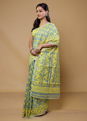 Green Tant Jamdani Saree Without Blouse Piece