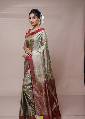 Green Jamewar Silk Saree With Blouse Piece