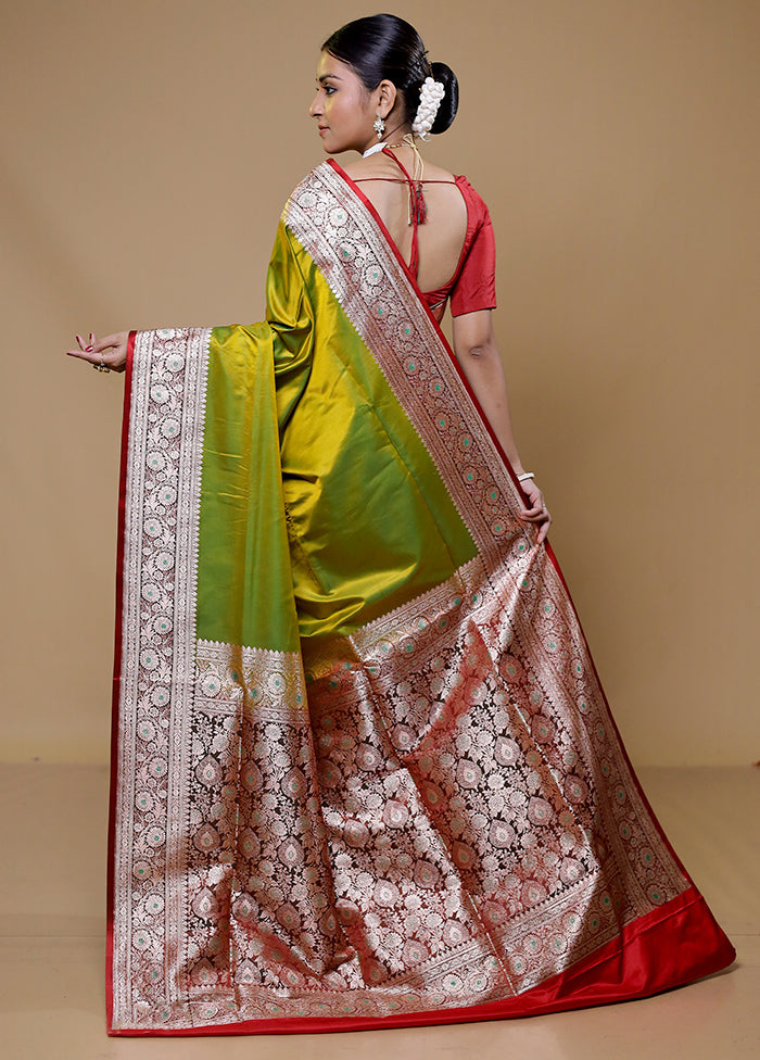 Green Banarasi Silk Saree With Blouse Piece