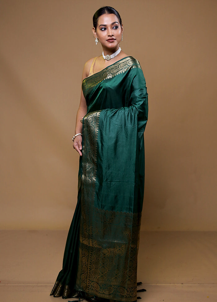 Green Dupion Silk Saree With Blouse Piece