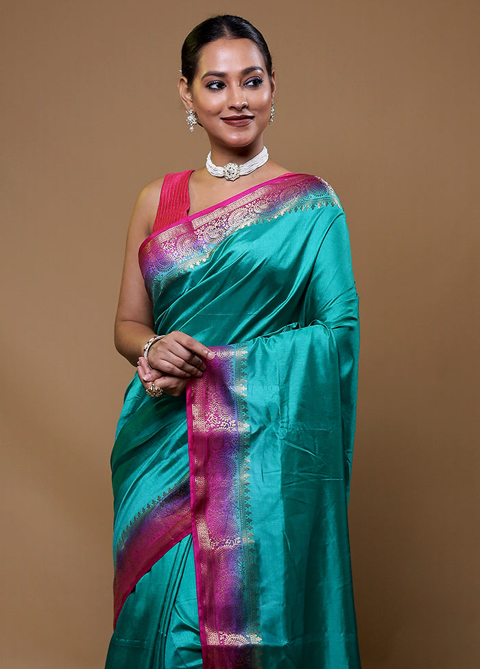 Green Dupion Silk Saree With Blouse Piece