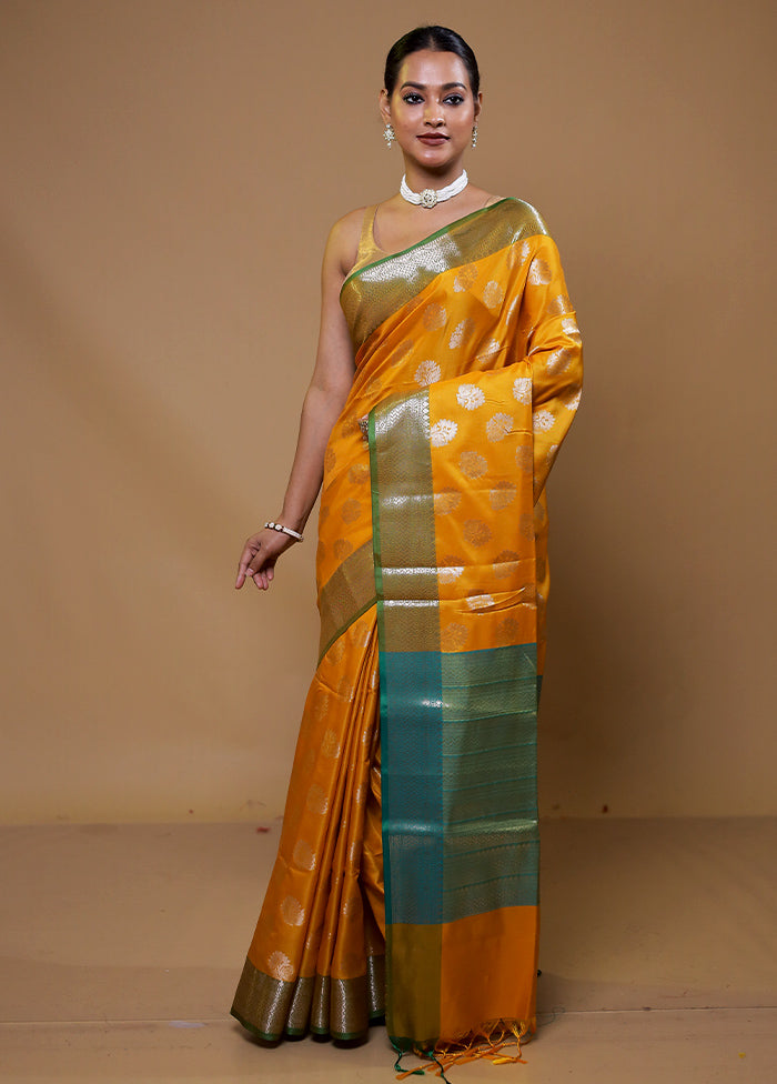 Yellow Cotton Saree With Blouse Piece