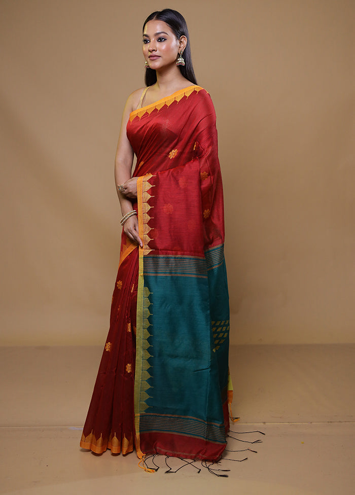 Red Khadi Cotton Saree With Blouse Piece