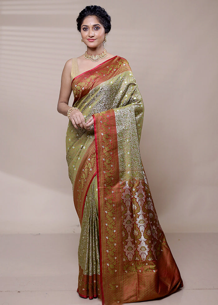 Green Tanchoi Silk Saree With Blouse Piece