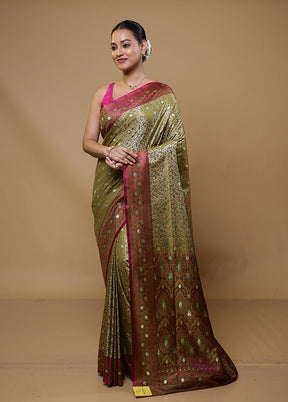 Green Tanchoi Silk Saree With Blouse Piece