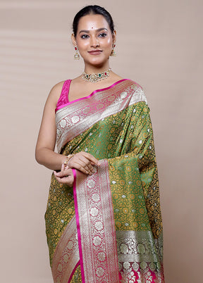 Green Tanchoi Silk Saree With Blouse Piece