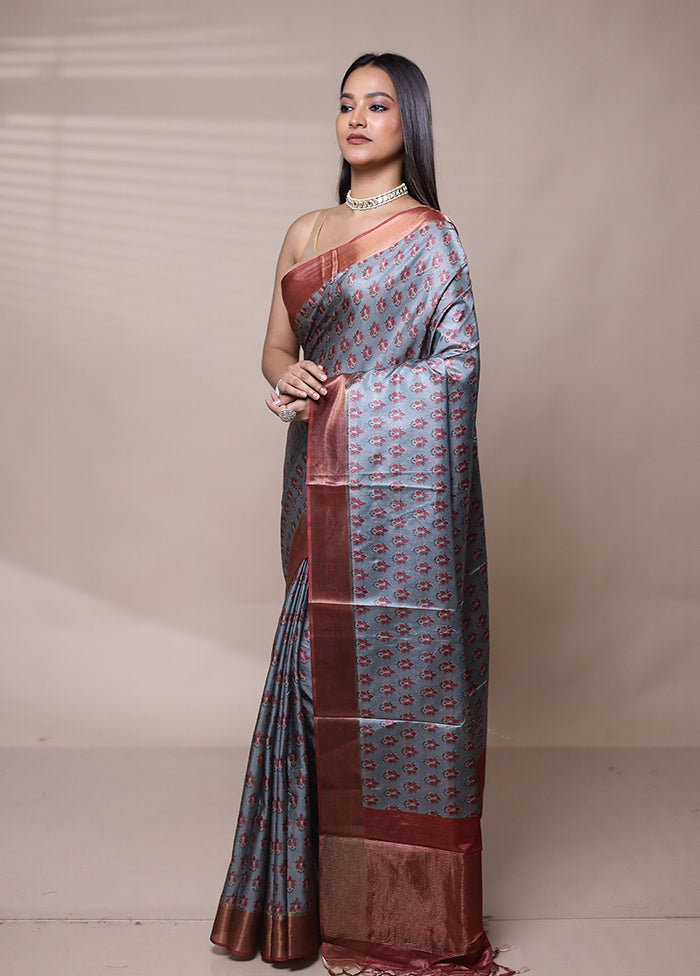 Grey Dupion Silk Saree With Blouse Piece