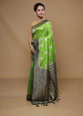 Green Dupion Silk Saree With Blouse Piece