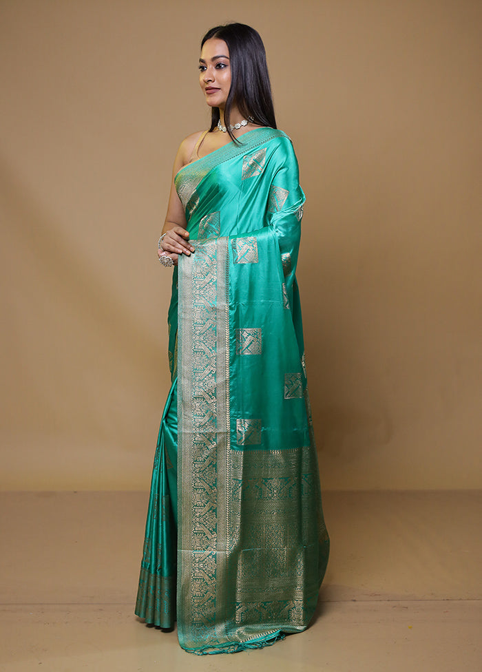 Green Dupion Silk Saree With Blouse Piece