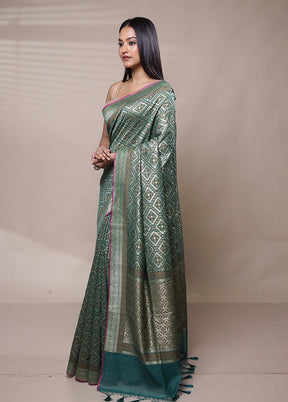 Green Kora Silk Saree With Blouse Piece