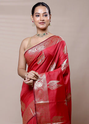 Red Cotton Saree With Blouse Piece