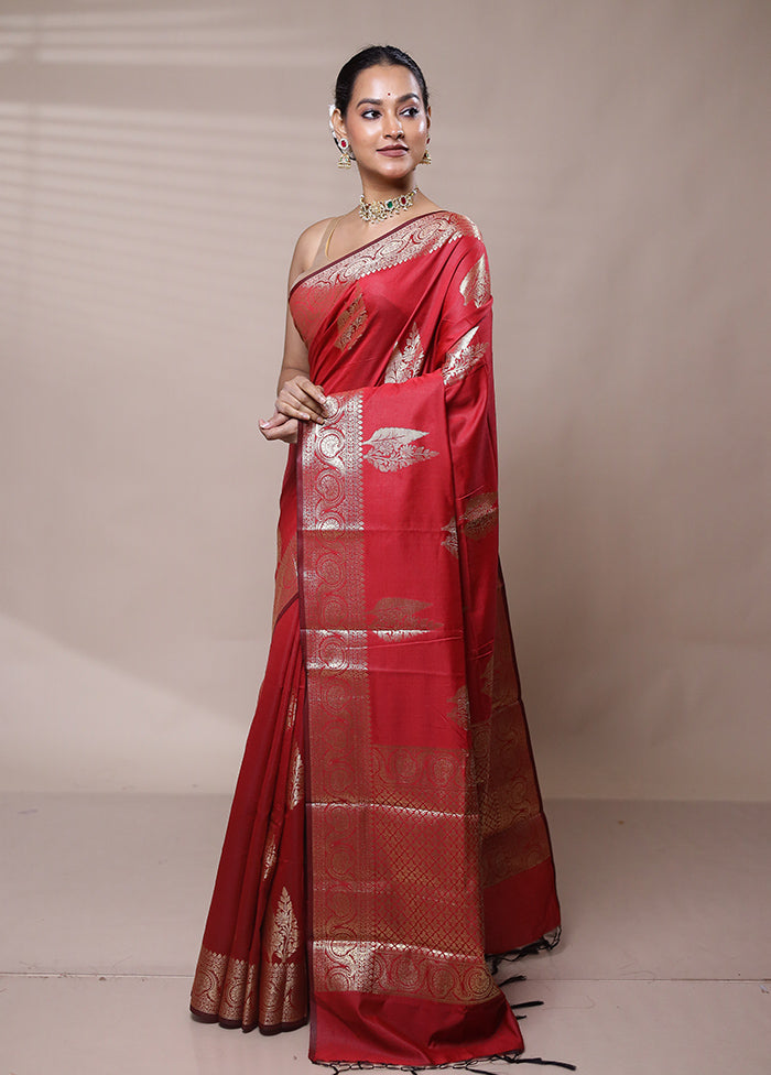 Red Cotton Saree With Blouse Piece