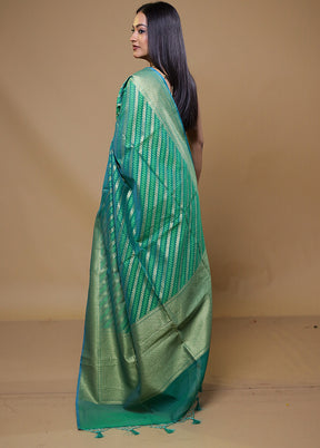 Green Kora Silk Saree With Blouse Piece