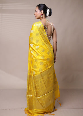 Yellow Cotton Saree With Blouse Piece