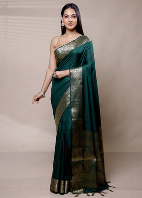 Green Dupion Silk Saree With Blouse Piece