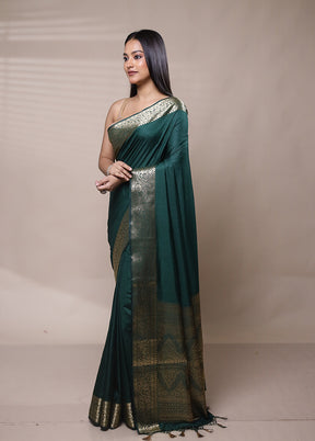 Green Dupion Silk Saree With Blouse Piece