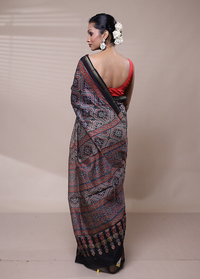 Grey Chanderi Cotton Saree With Blouse Piece