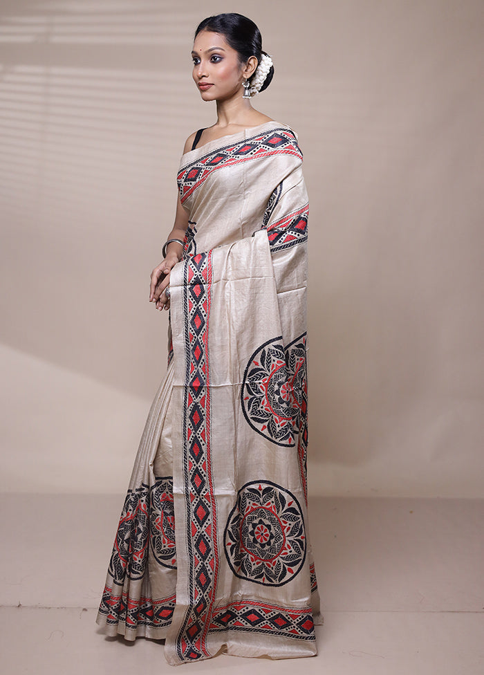 Cream Handloom Kantha Stitch Pure Silk Saree With Blouse Piece