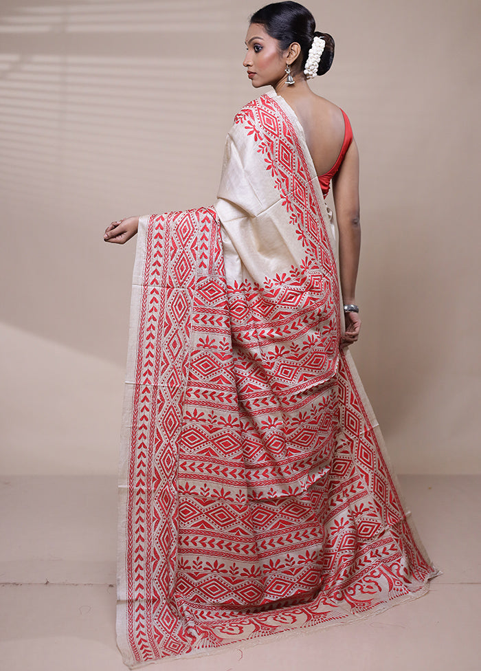 Cream Handloom Kantha Stitch Pure Silk Saree With Blouse Piece