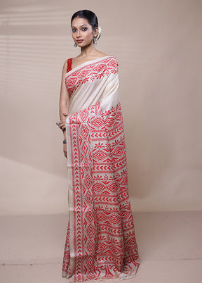 Cream Handloom Kantha Stitch Pure Silk Saree With Blouse Piece