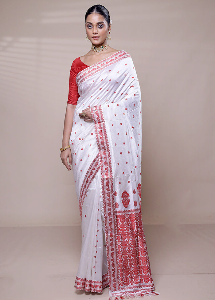 White Handloom Assam Pure Silk Saree With Blouse Piece