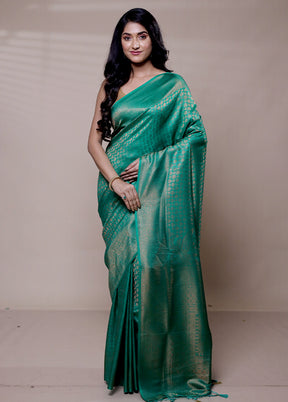 Green Dupion Silk Saree With Blouse Piece