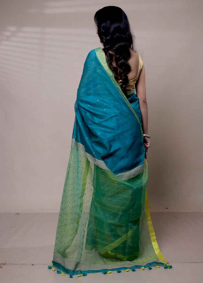 Blue Matka Silk Saree With Blouse Piece